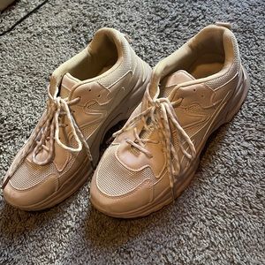 MISSGUIDED chunky shoes in nude